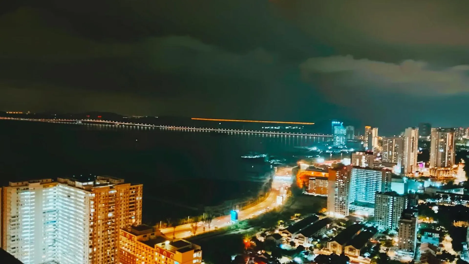 12 Pax Luxury Seaview Infinity Pool Apartment Jelutong 0*,