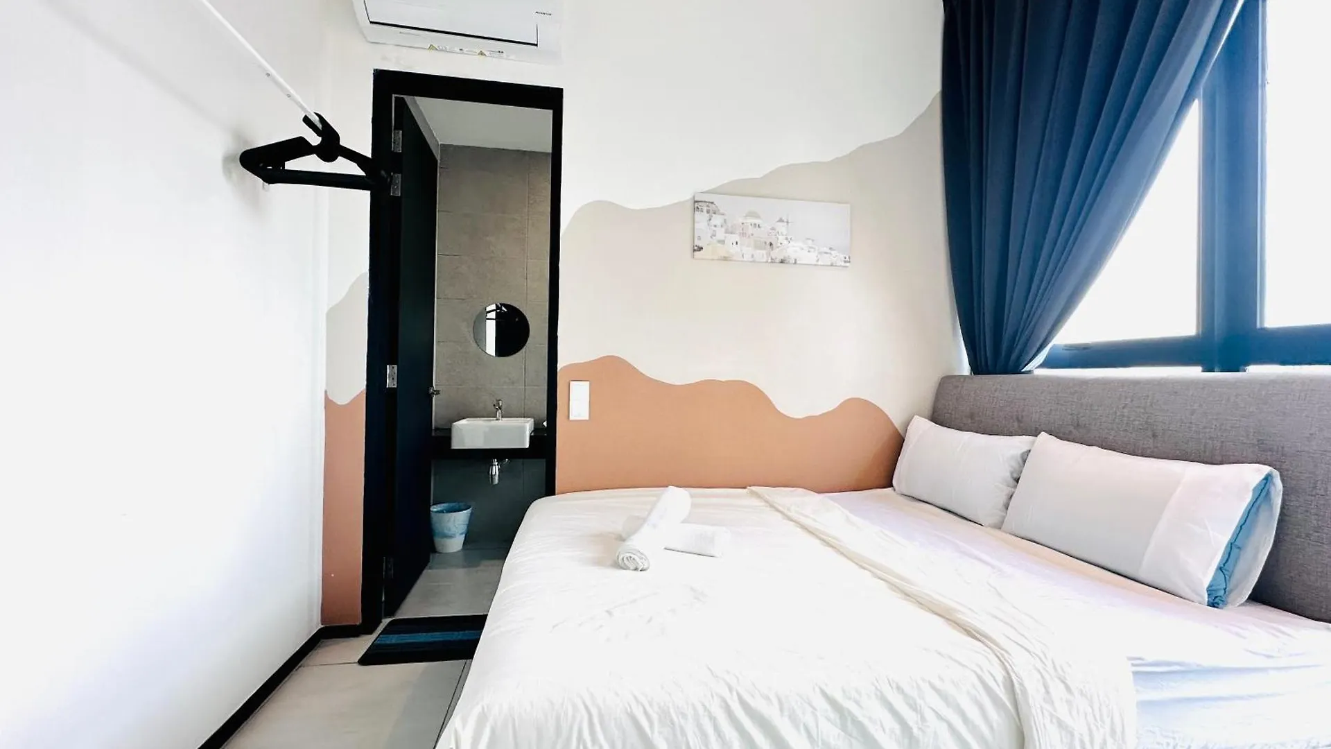 12 Pax Luxury Seaview Infinity Pool Apartment Jelutong