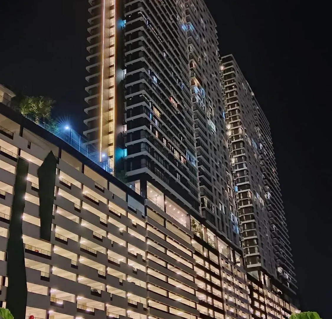12 Pax Luxury Seaview Infinity Pool Apartment Jelutong